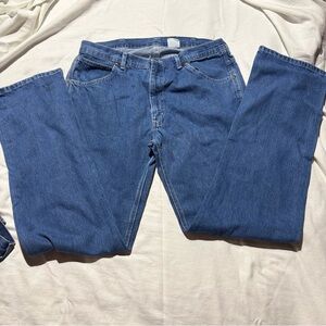Relaxed Fit Men's Jeans in Medium Blue